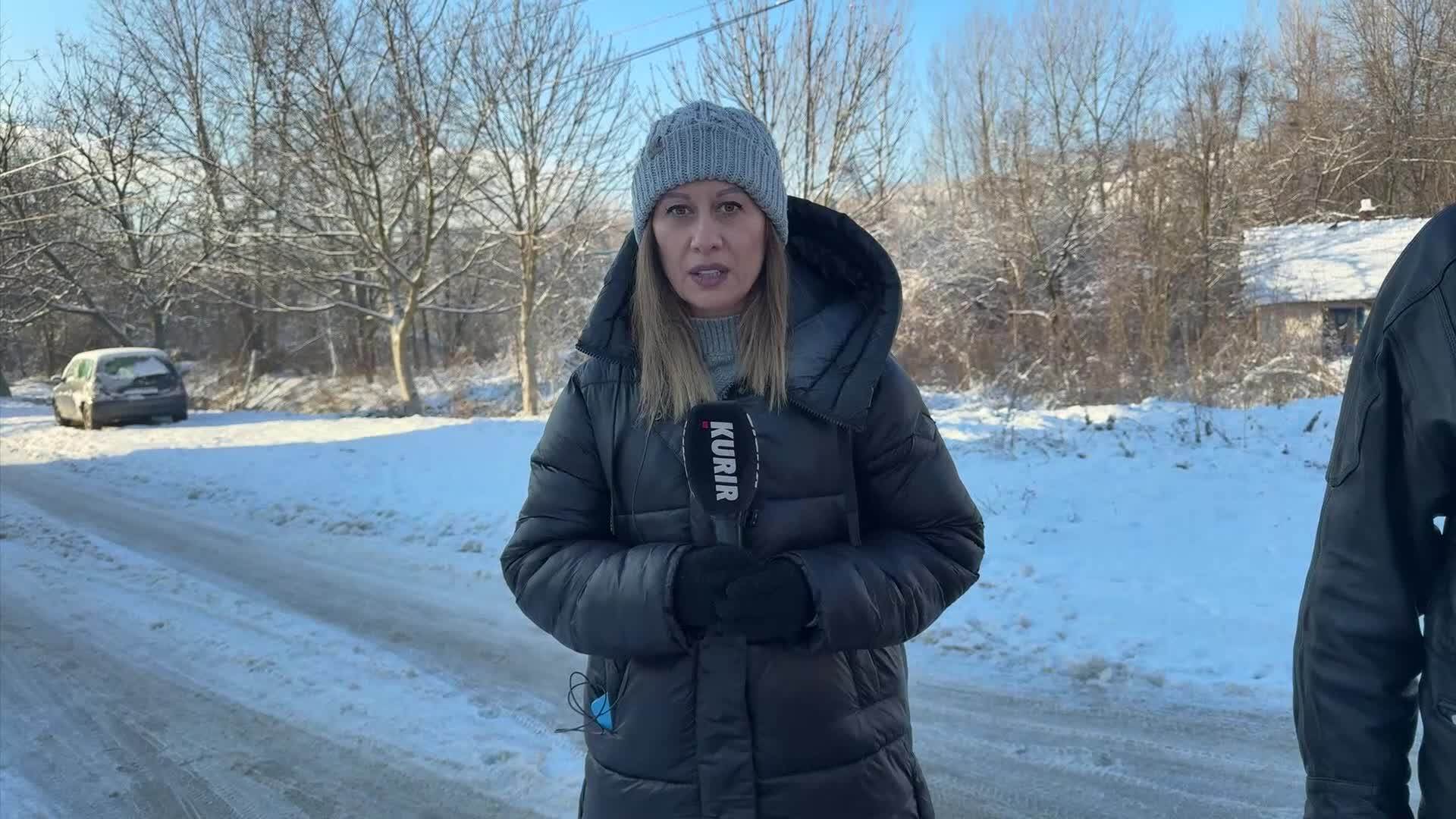 "LEŽAO JE NEPOMIČNO MODAR, LEĐA SU MU BILA GOLA!" Komšija pronašao beživotno telo u kući: Smeće je na pragu bilo i do pola metra