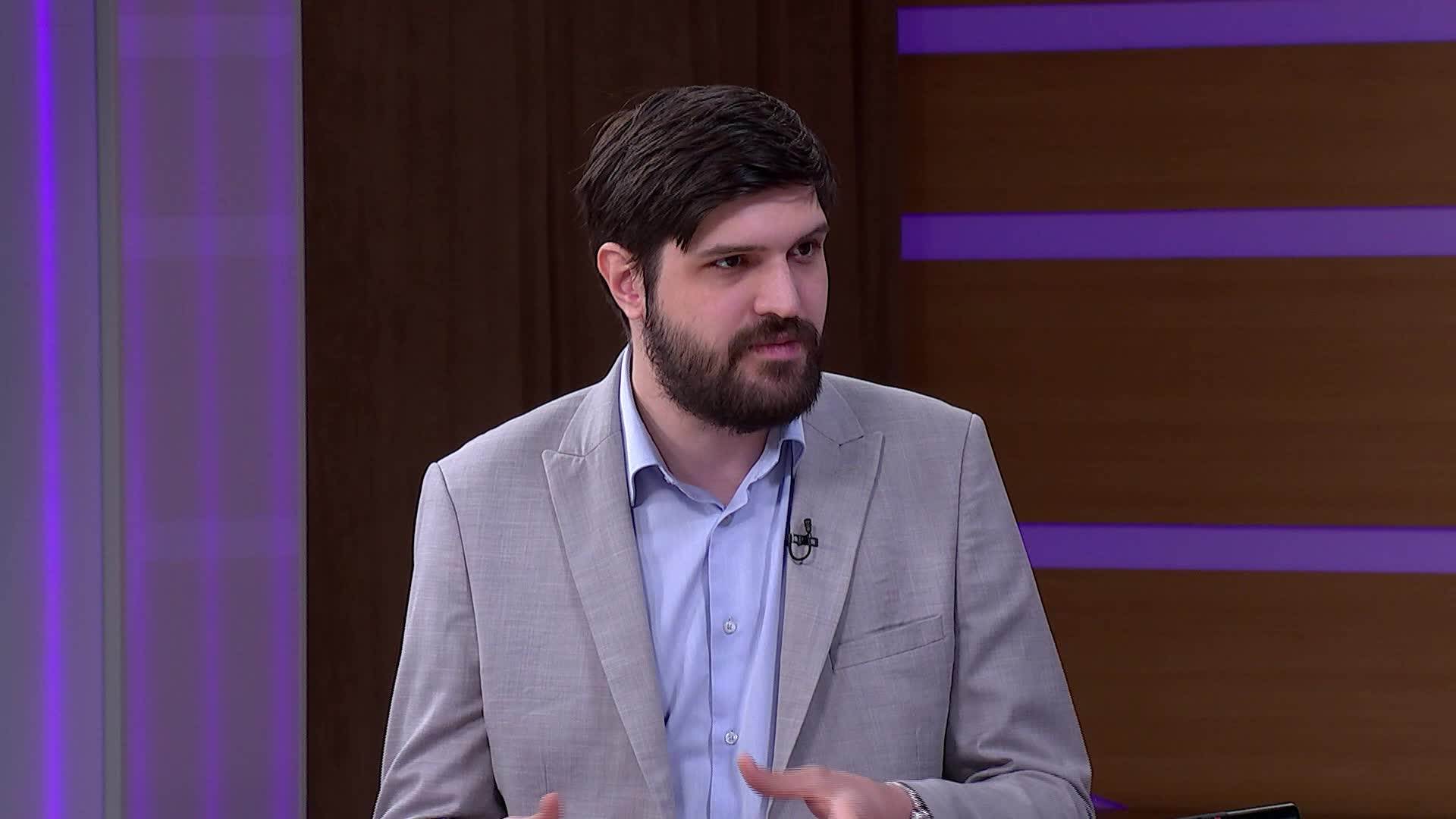 Red Square Under Threat? Đurić on Moscow's Fear and Possible Attack During Victory Parade