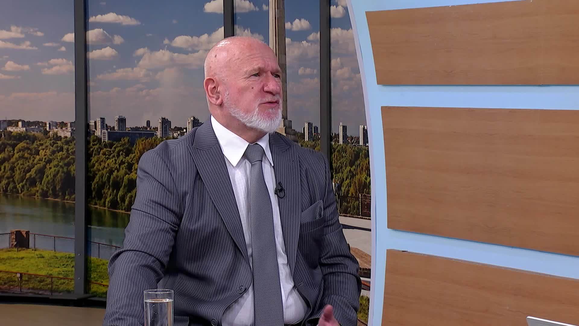 НАПАД НА ПОЛИЦАЯ — ЭТО НАПАДЕНИЕ НА ГОСУДАРСТВО! Анжелкович и Петричкович: «Зачем нужна полиция, если не для охраны общественного порядка и безопасности всех граждан?»