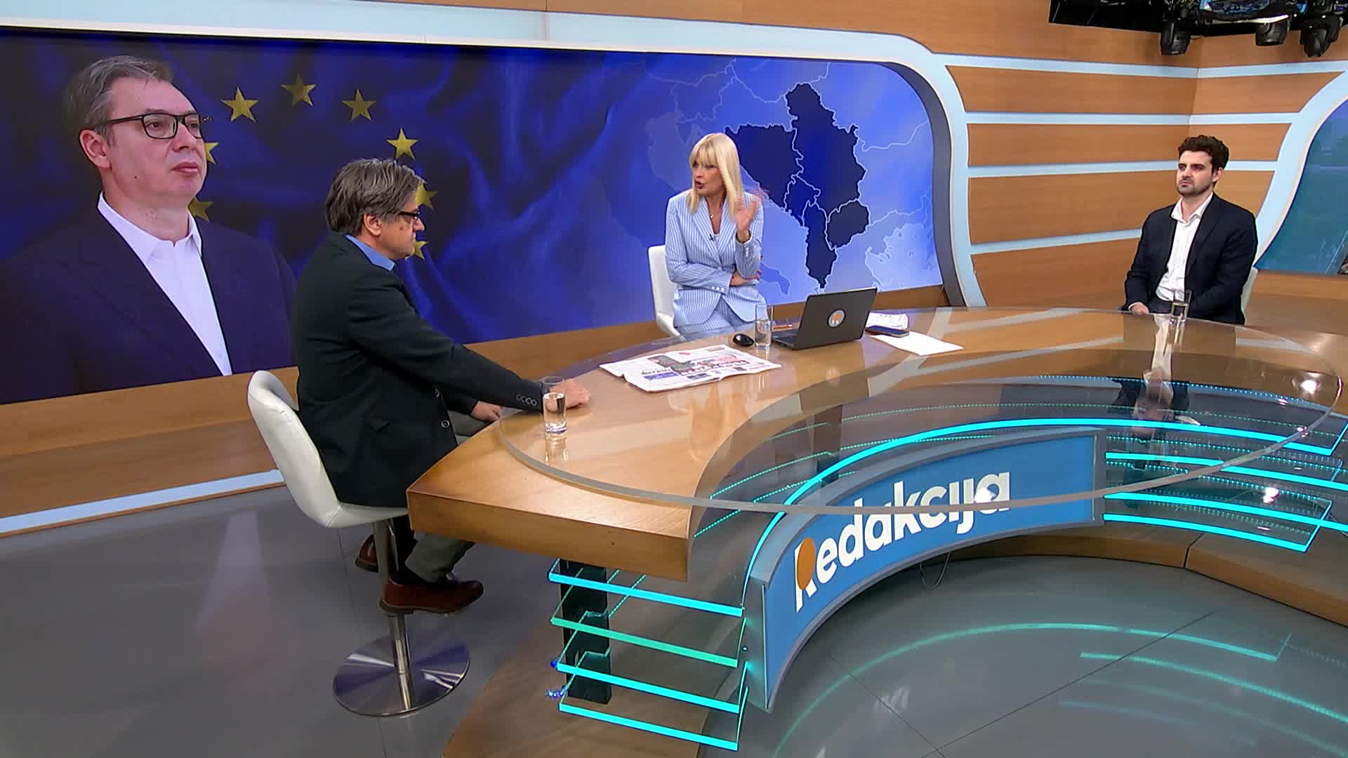 НЕТ ВСТУПЛЕНИЯ В ЕС БЕЗ РЕШЕНИЯ ПО КОСОВО! Лукич и Савич: «У нас есть проблема, которой нет у других стран-кандидатов»