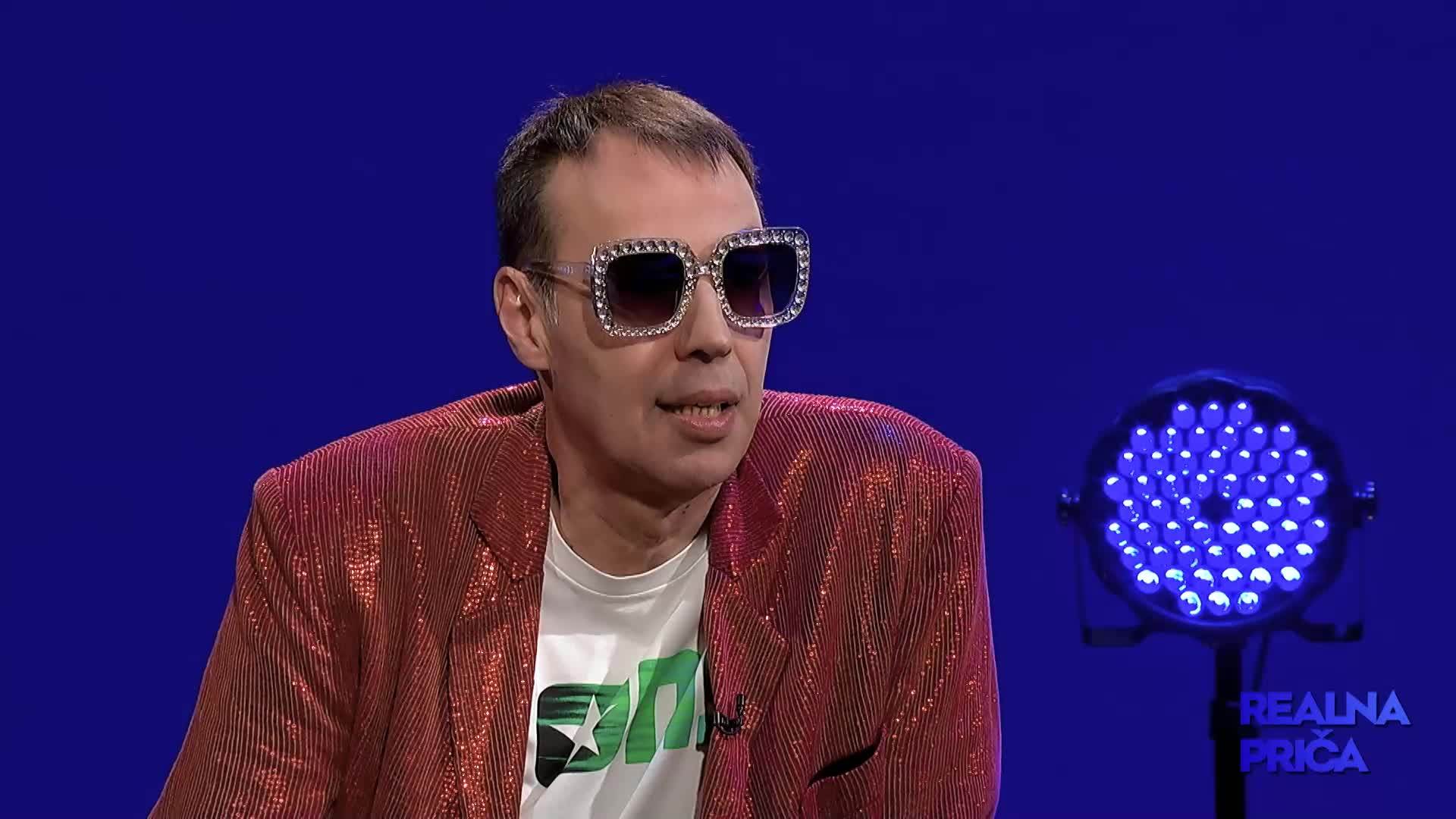 DAO SAM JOJ AJVAR I TRI POLJUPCA! Blaža otkrio kako se upoznao sa ... DAO SAM JOJ AJVAR I TRI POLJUPCA! Blaža otkrio kako se upoznao sa ...