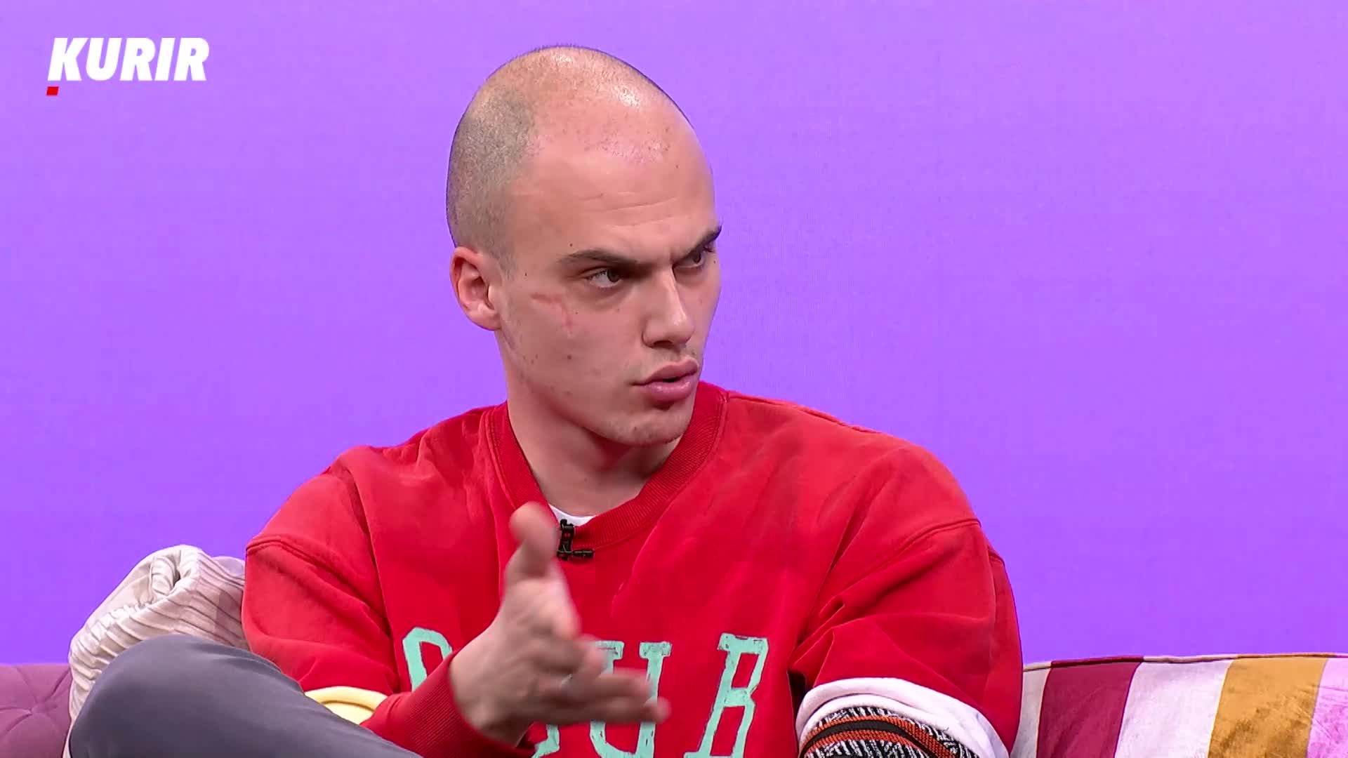 MIŠA DRAGIČEVIĆ OTKRIO TAJNU SVOG PREPOZNATLJIVOG OŽILJKA! Ljudi misle ...