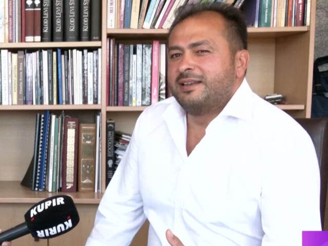 Collage Maker-21-Jul-2022-04.39-PM.jpg 