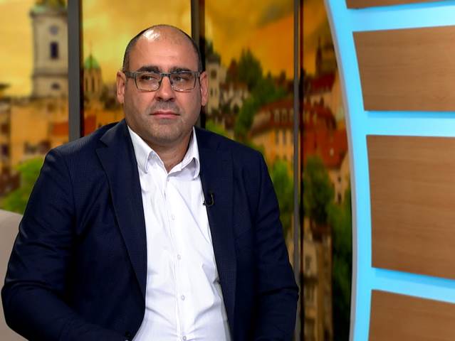  Collage Maker-05-Aug-2022-09.21-AM.jpg 