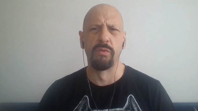 Sequence 01.00_33_26_24.Still001.jpg 