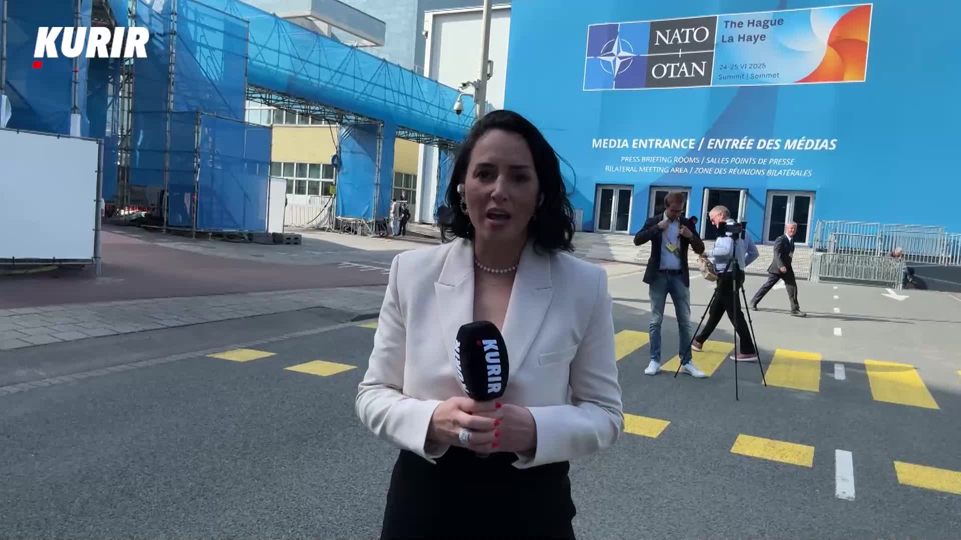neRMQ2pJ