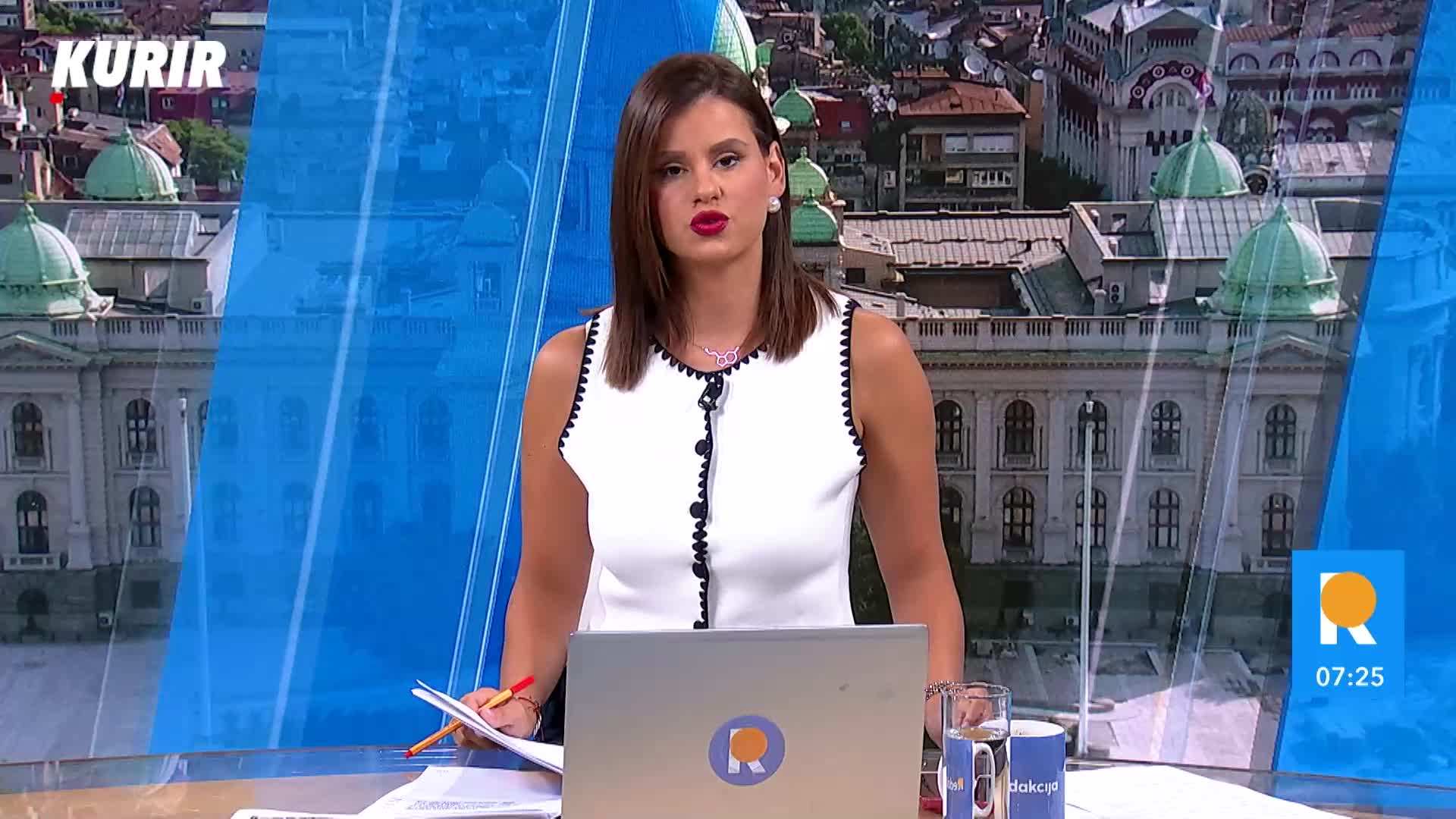 dlvv94Vl