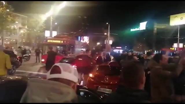 LUDNICA NA ULICAMA BEOGRADA: Pogledajte slavlje srpskih navijača nakon plasmana Orlova u Katar! VIDEO