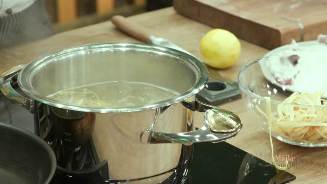 Recept za teleće šnicle u limun sosu sa taljatelama