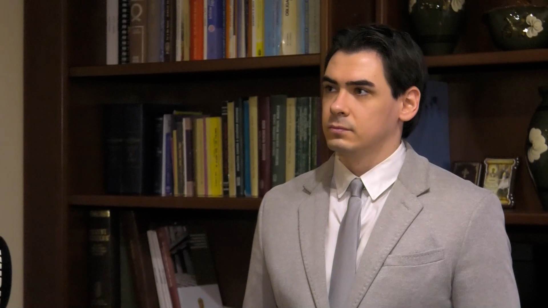 Sequence 01.00_13_58_07.Still002.jpg