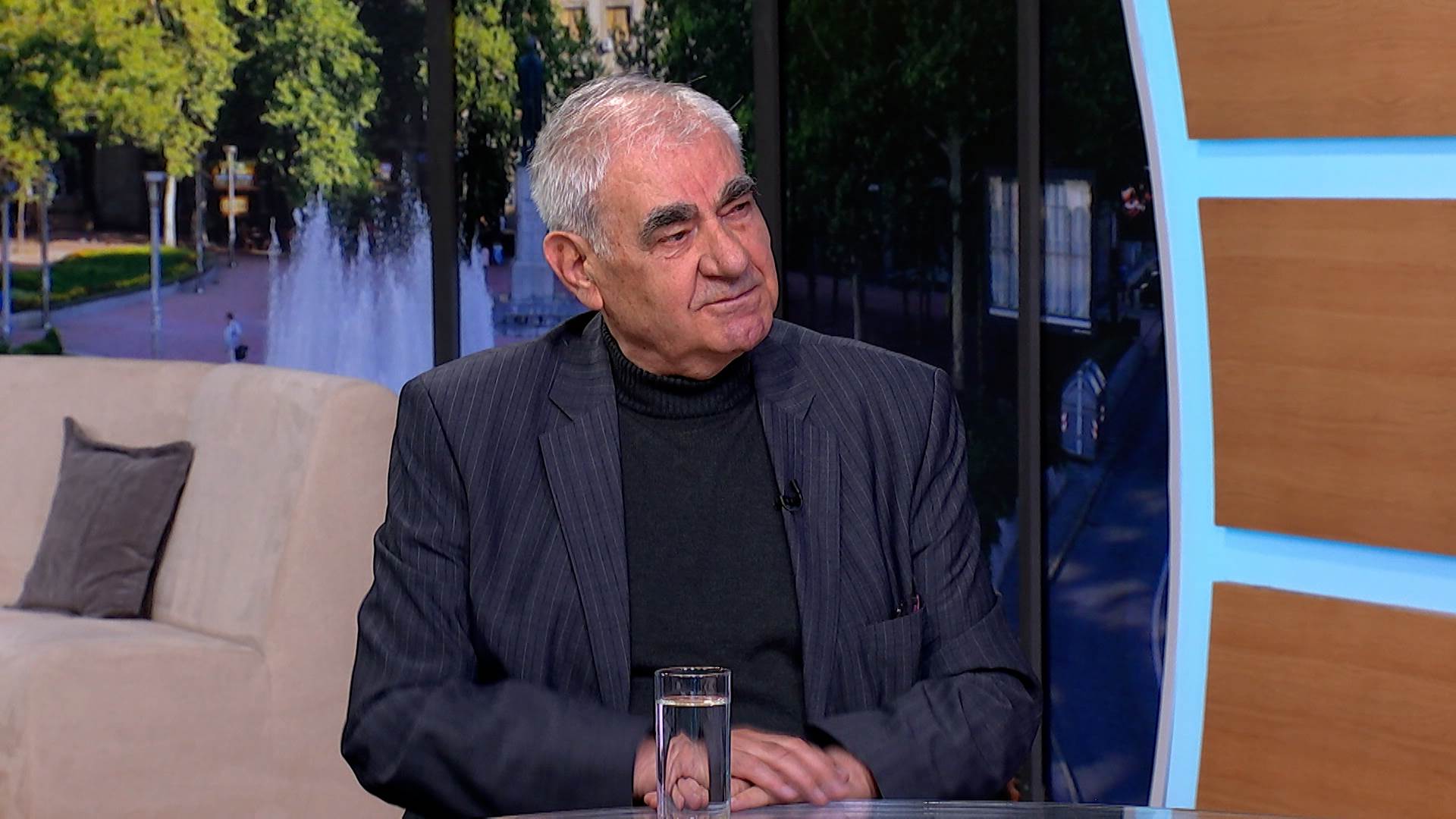 Sequence 01.01_35_48_03.Still006.jpg